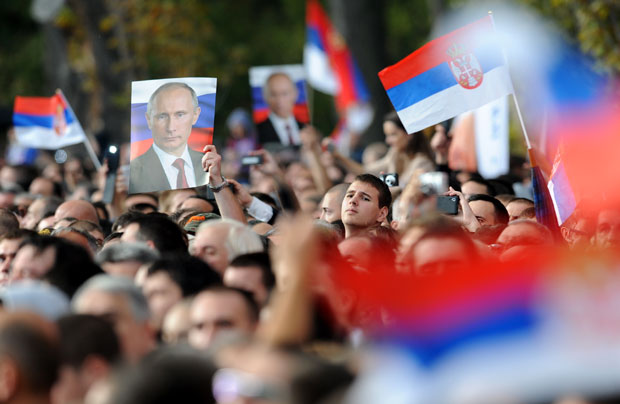 Путина чека 70.000 људи испред Храма